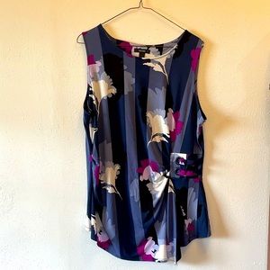 Ladies Alfani Sleeveless blue tunic w/buckle trim floral and striped pattern